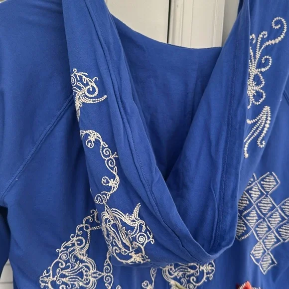 Johnny Was Jailyn Beach Hoodie Blue Embroidered Floral size small - Picture 7 of 7
